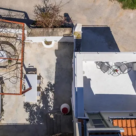 Tholos Holiday home *