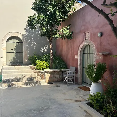 Tholos Holiday home